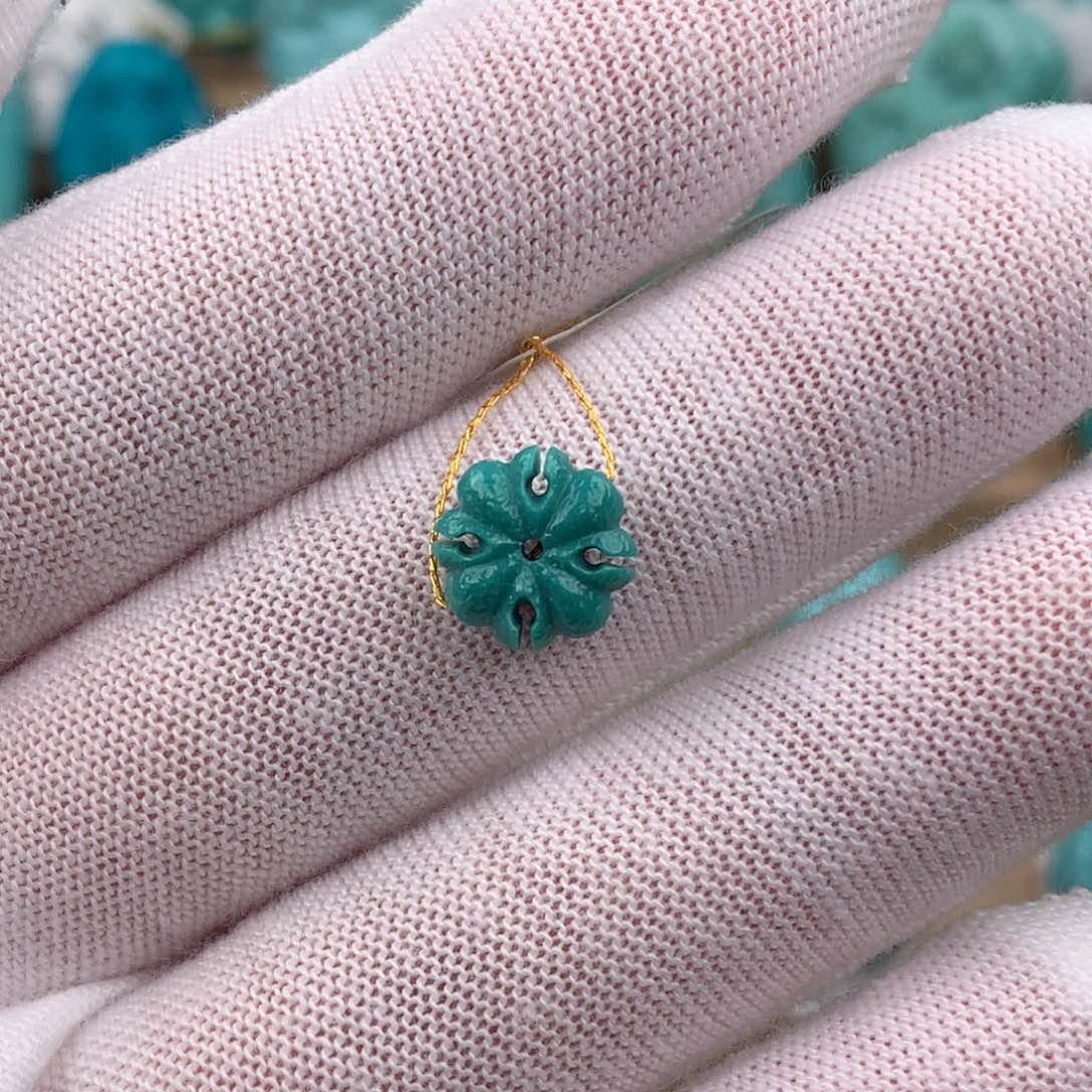 绿松石配饰未镶嵌