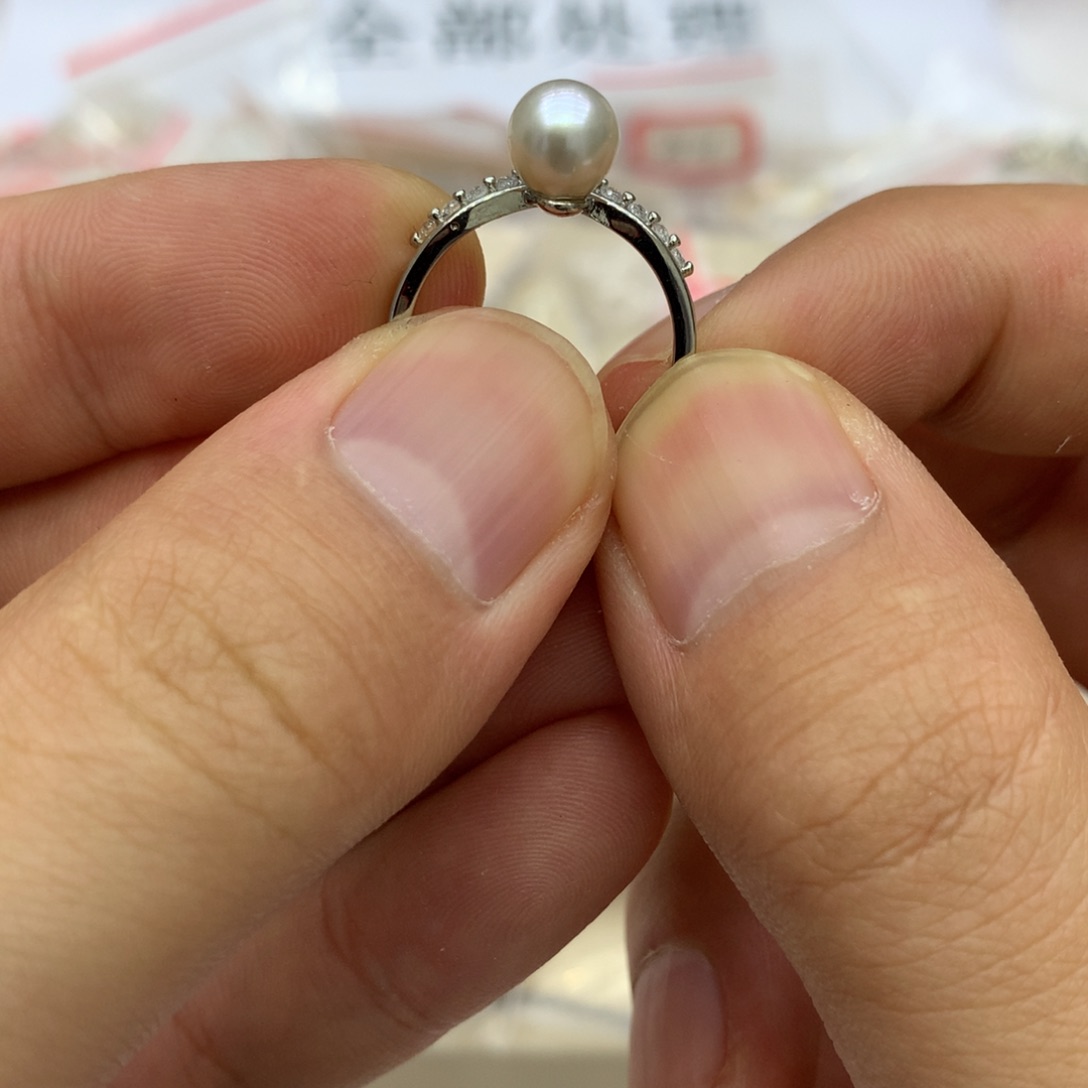 淡水珍珠合金颈饰5