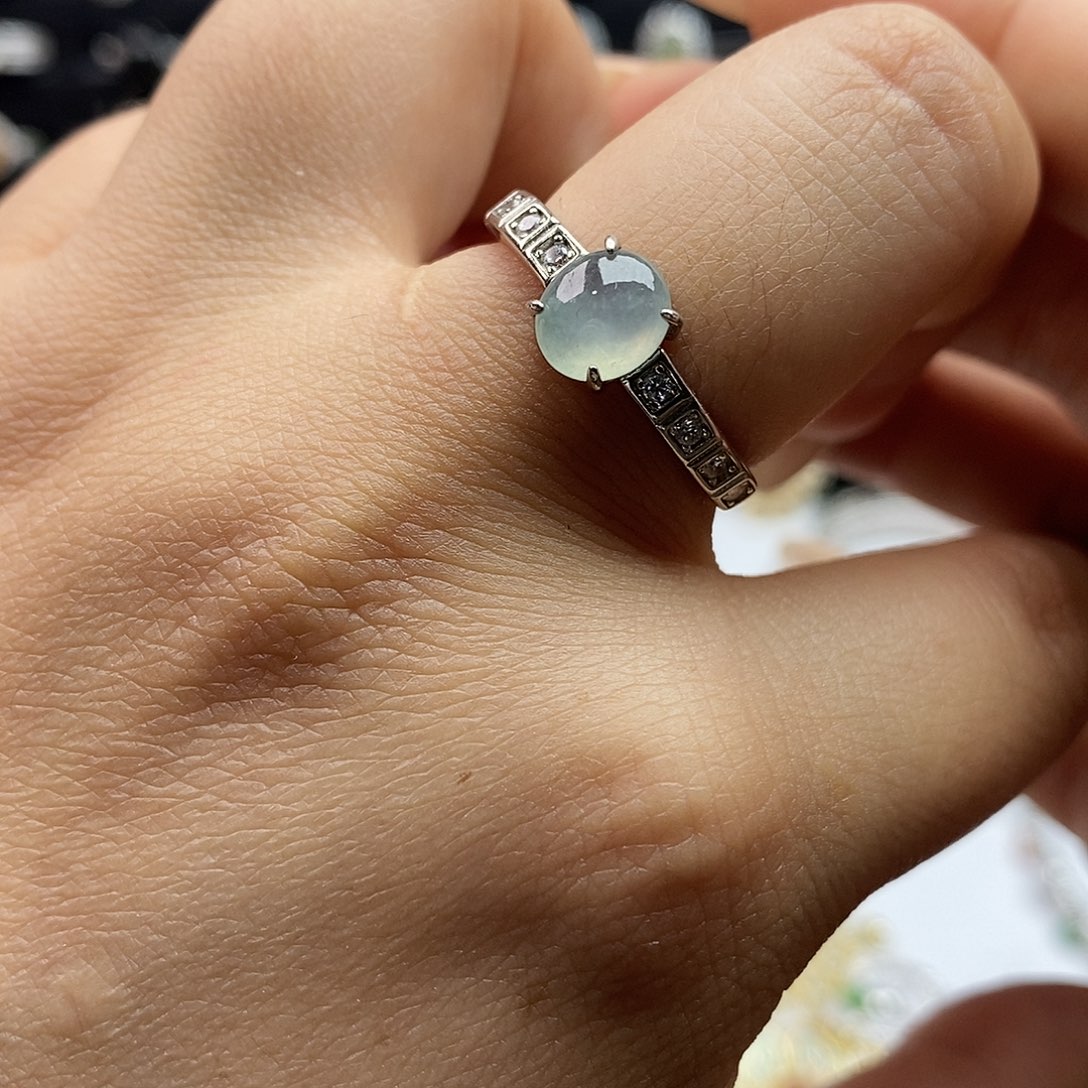 翡翠未镶嵌戒指翡翠