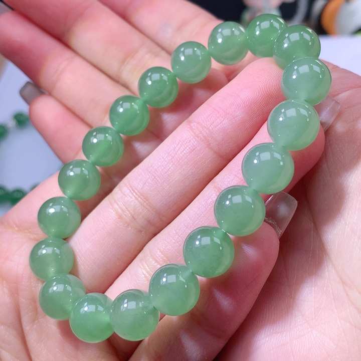 翡翠手链未镶嵌翡翠