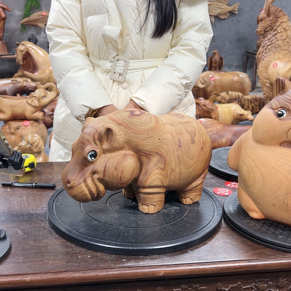 【闪购商品】木鸡***汤香樟木小河马