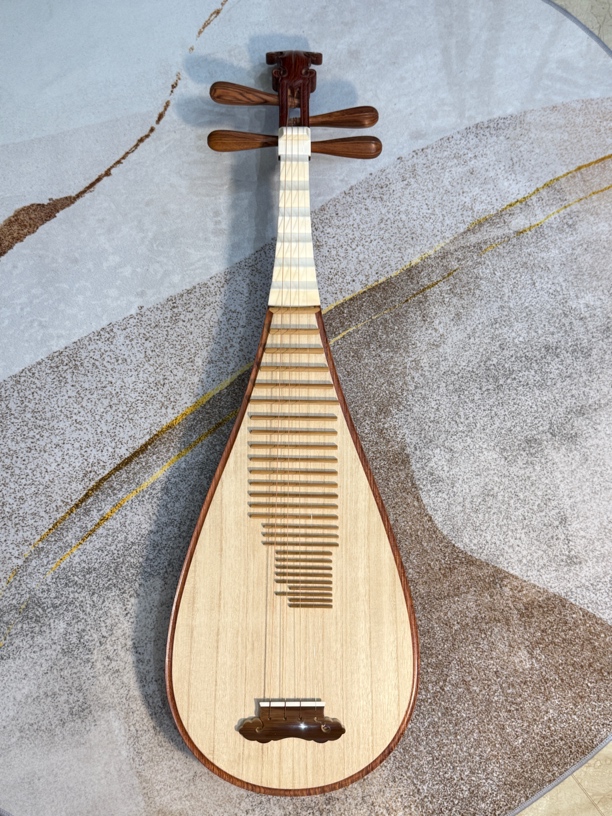 酸枝老料琵琶 张天硕制