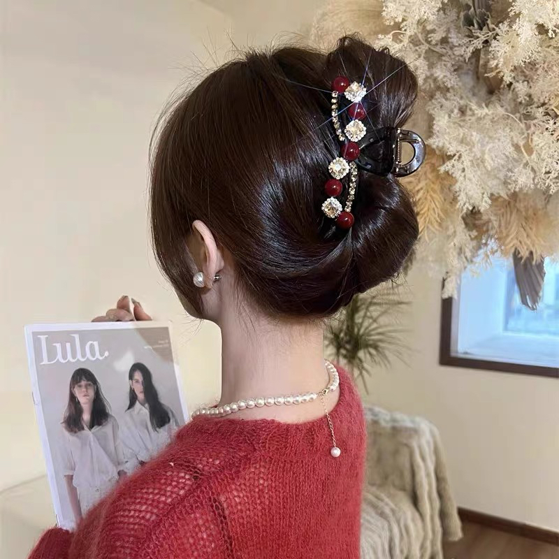 新年红色珠珠抓夹女高级感发夹后脑勺鲨鱼夹发卡头饰