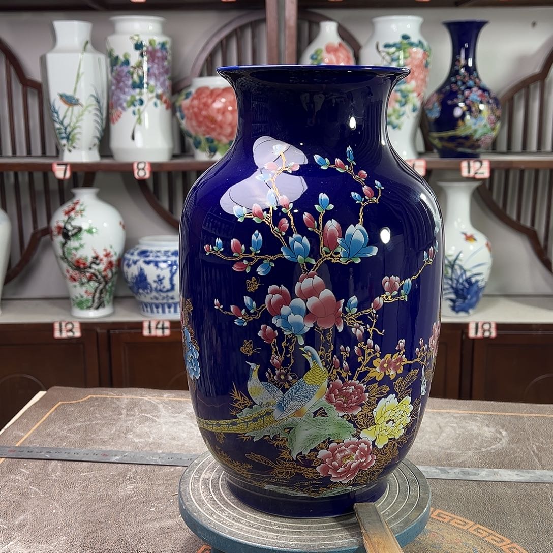 陶摆件景德镇陶瓷大冬景泰蓝