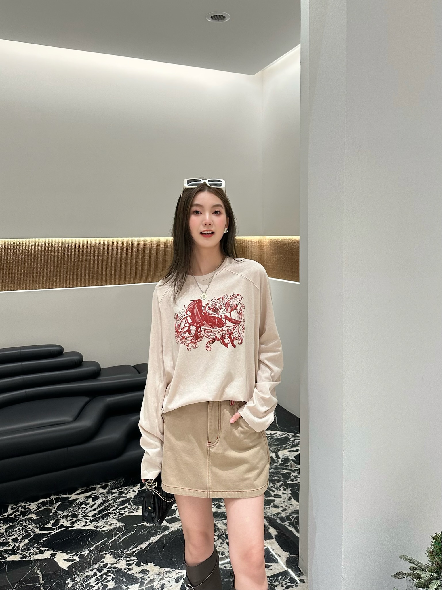 AVVENN 设计师品牌 撞色重影logo印花层次感短款T恤