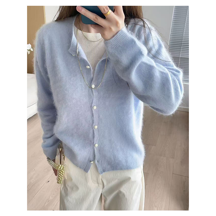 秋冬圆领拉绒毛衣女士毛针织衫法式针织开衫直筒常规显瘦保暖上衣