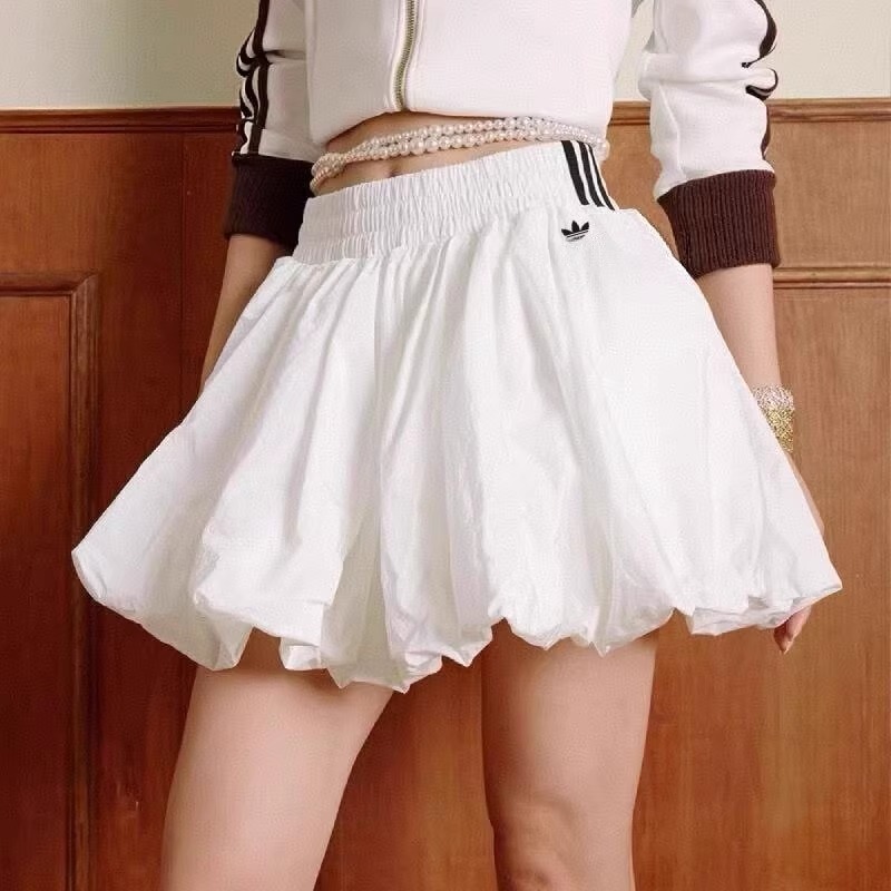 【商场撤柜】Jennie同款花苞裙刺绣logo运动半身裙带安全裤