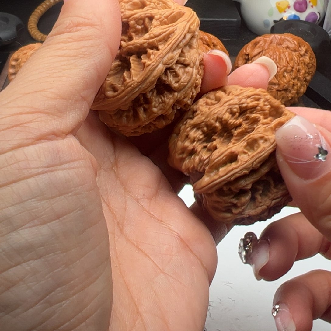 文玩核桃把件粗筋44