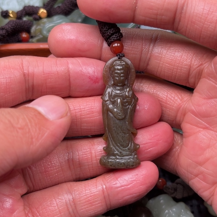 和田玉吊坠未镶嵌