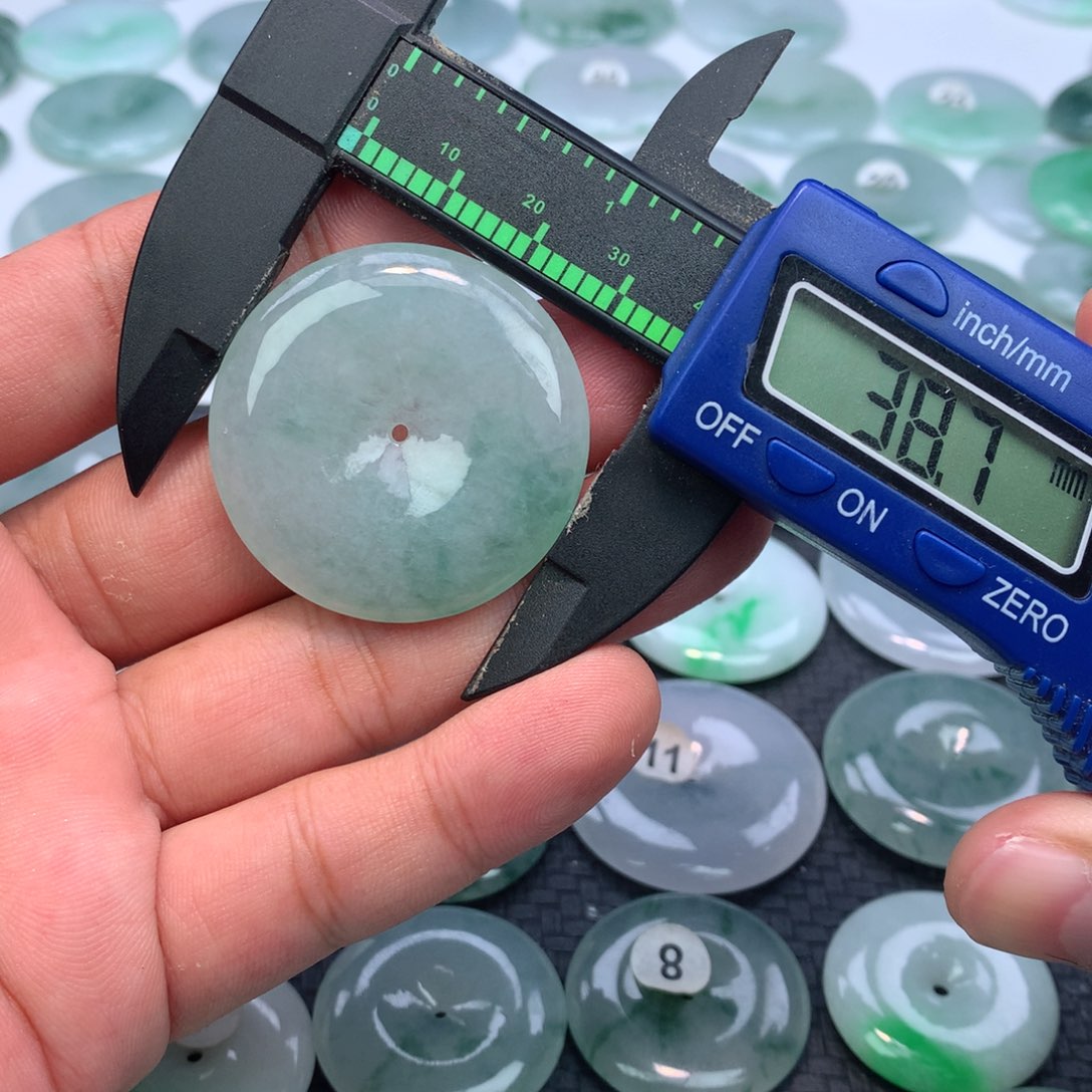 翡翠未镶嵌颈饰缅甸天然A货翡翠