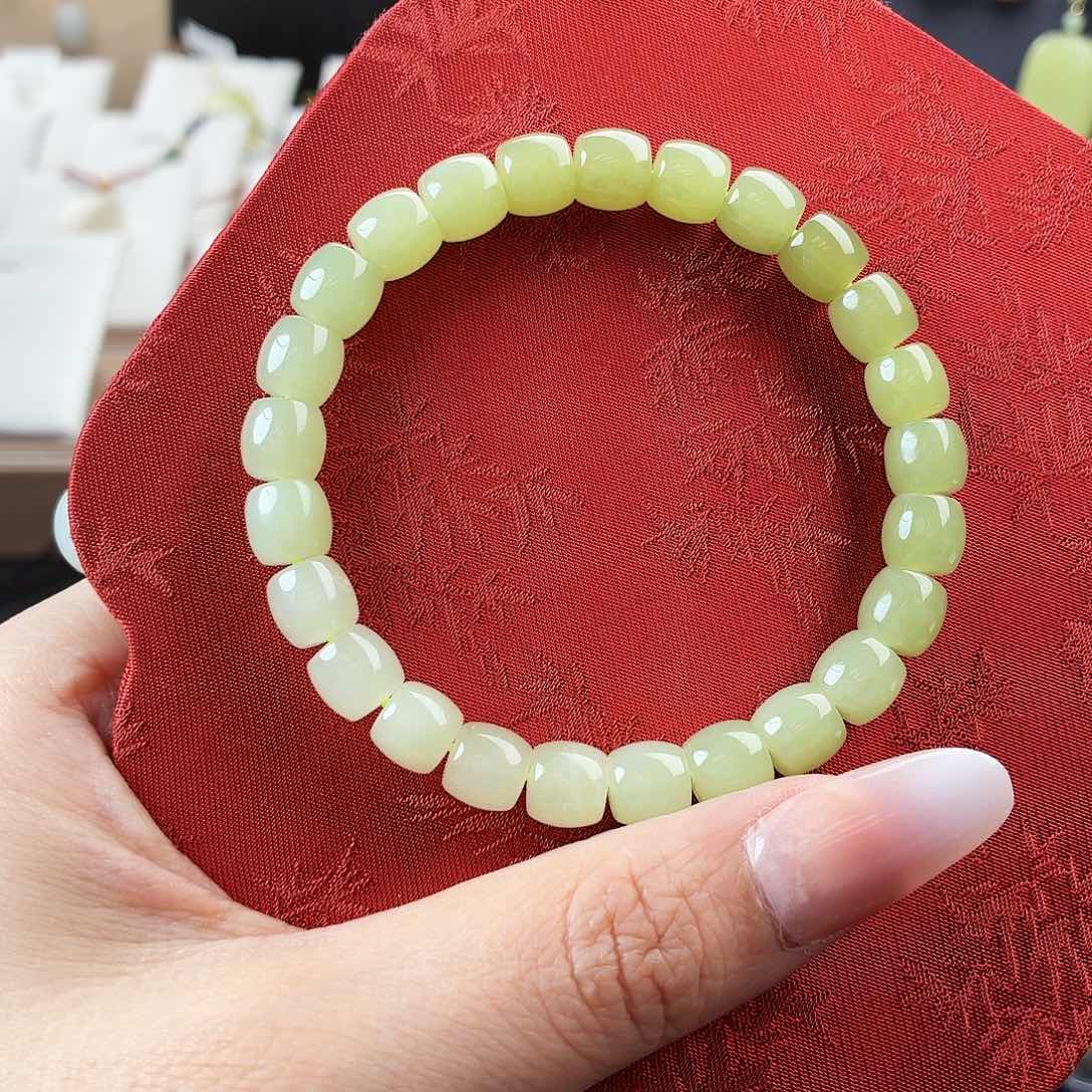 和田玉足银镶嵌耳饰