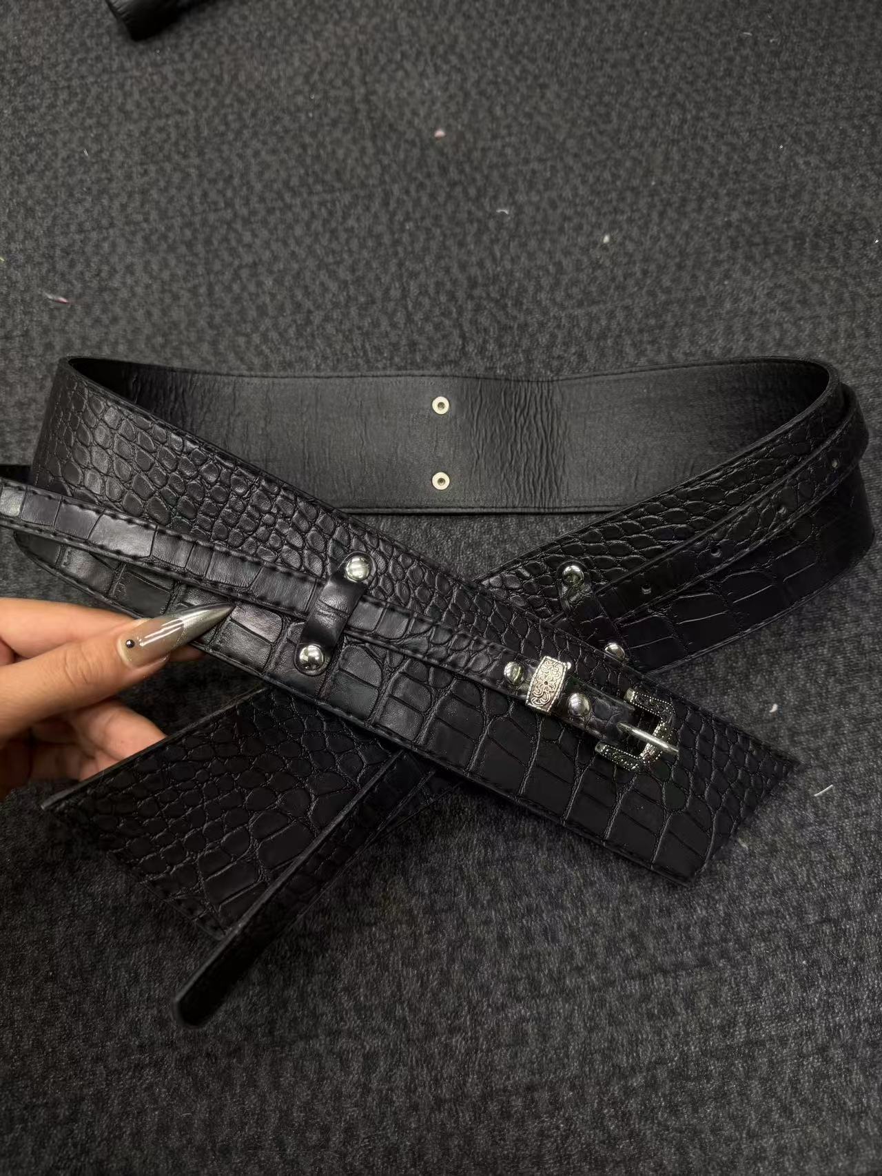 重叠花纹 黑色腰封