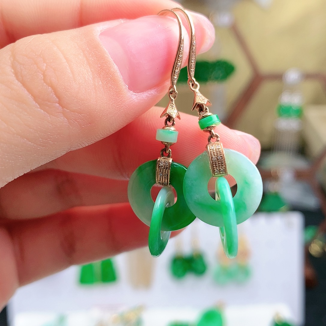 翡翠耳饰18K金镶嵌耳饰