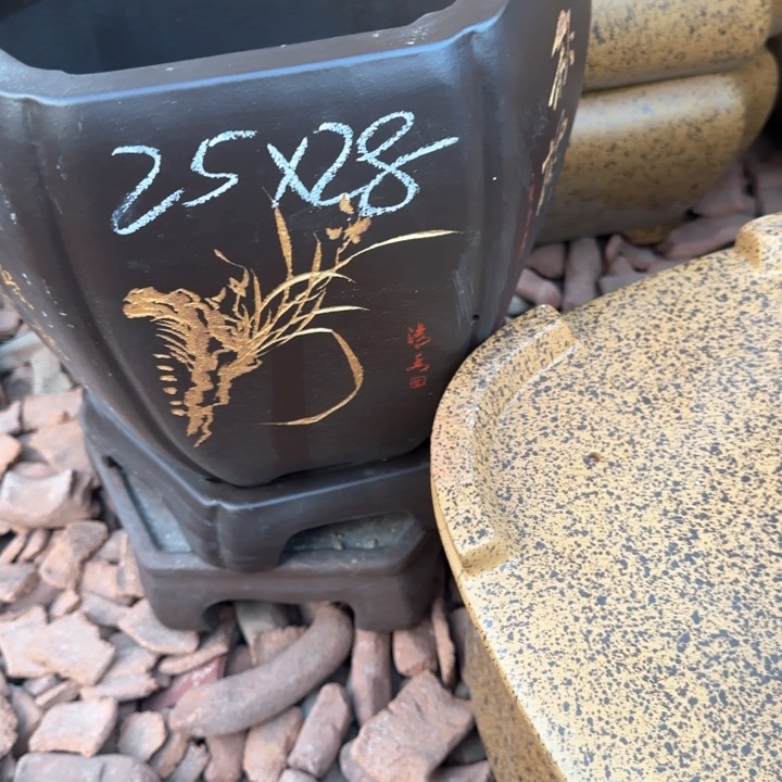 紫砂花盆紫砂花盆