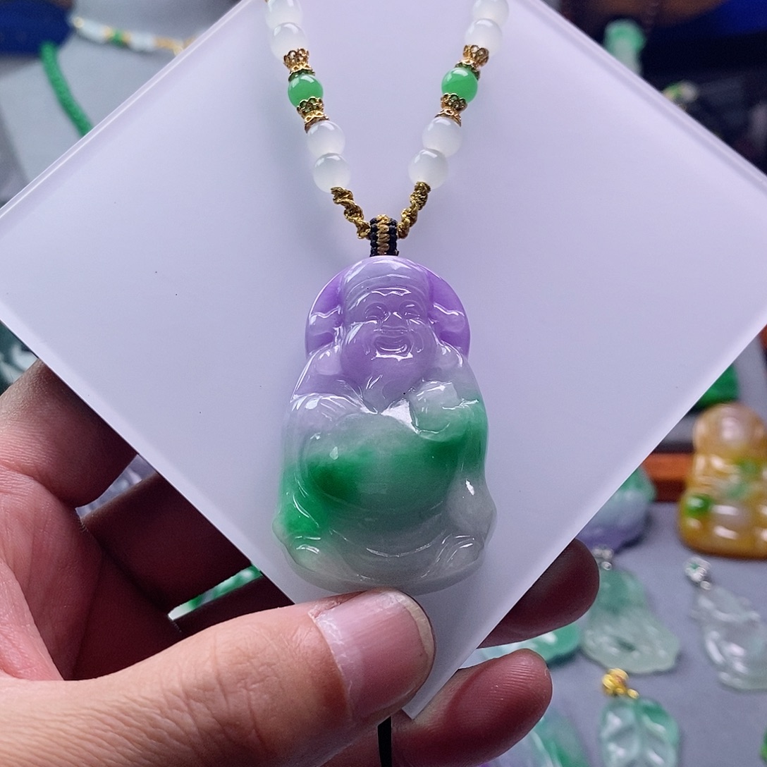 翡翠未镶嵌吊坠(赠链)