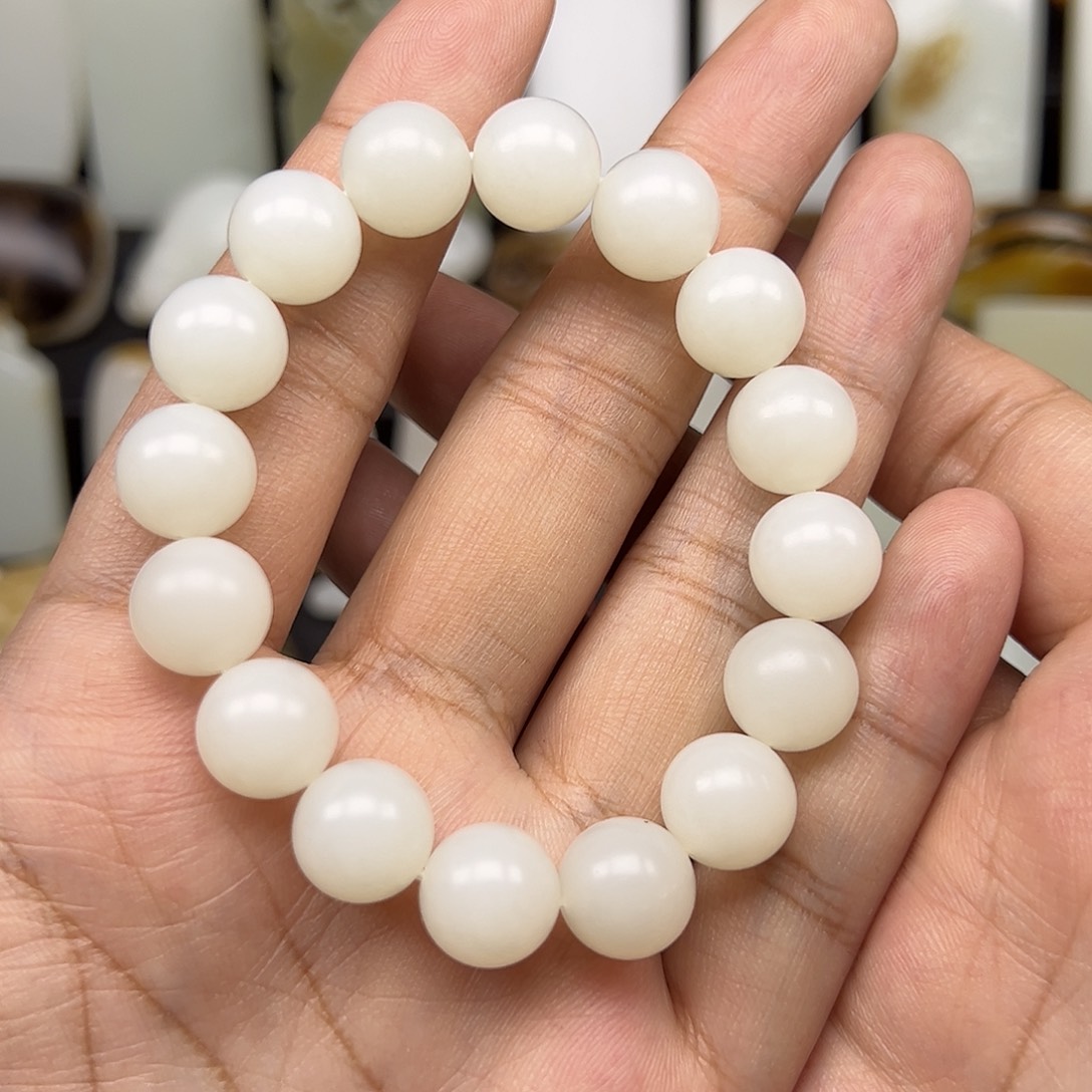 和田玉手串未镶嵌