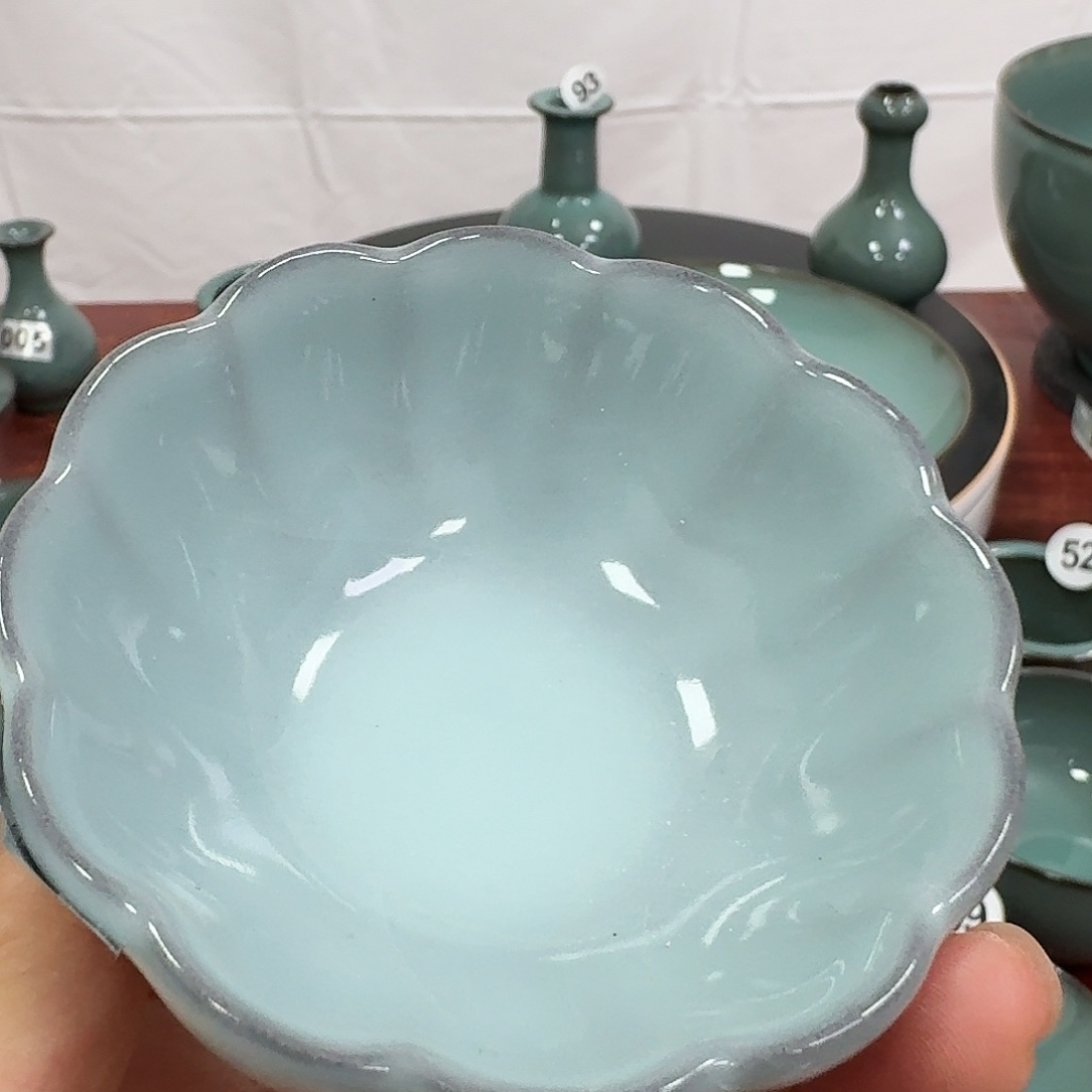 黑胎开片菊花杯盏