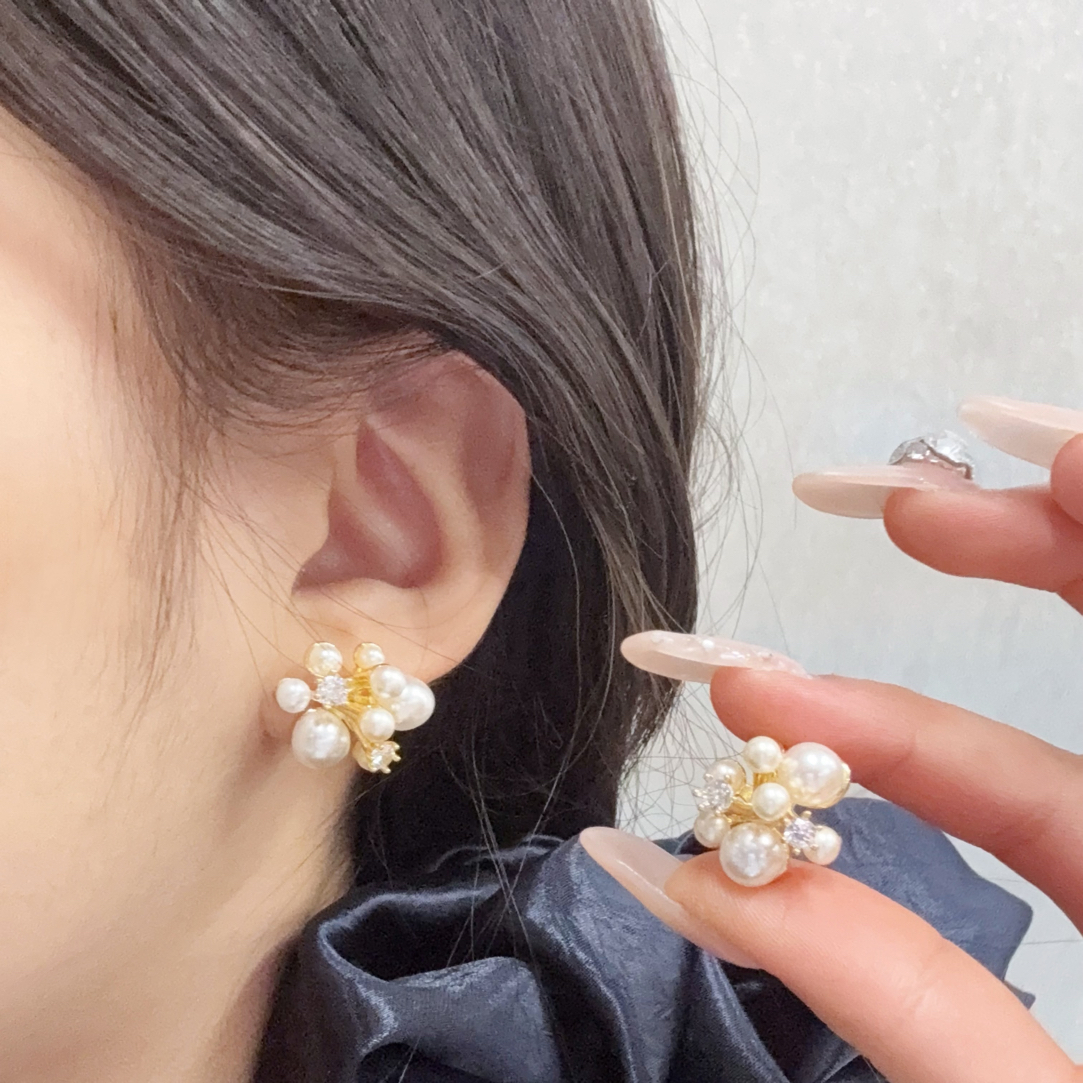 铜合金锆石耳饰 专拍 一单一付 默认微xia  no退no换 