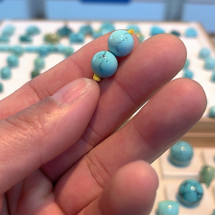 绿松石未镶嵌珠宝奇石