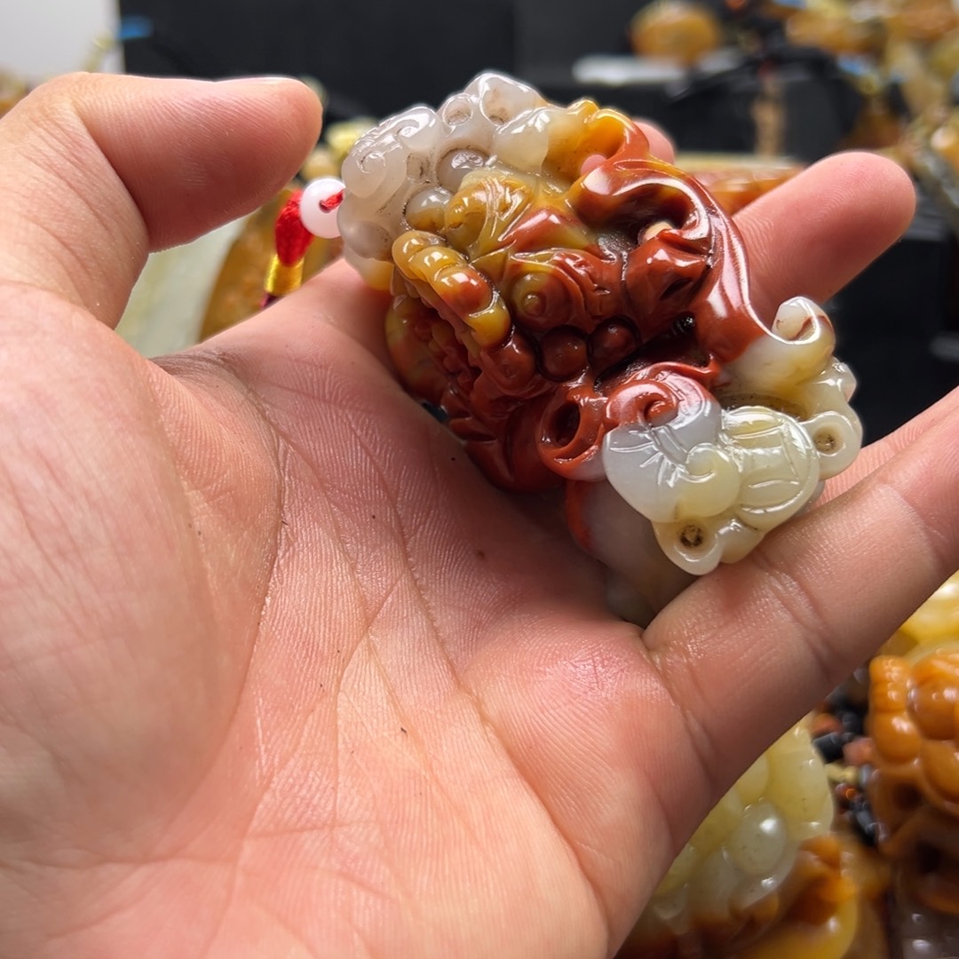 石英质玉（黄龙玉）未镶嵌多选发其一