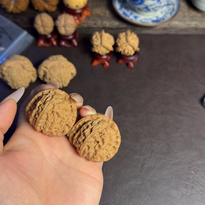 40尺全品白狮子小眼睛白茬