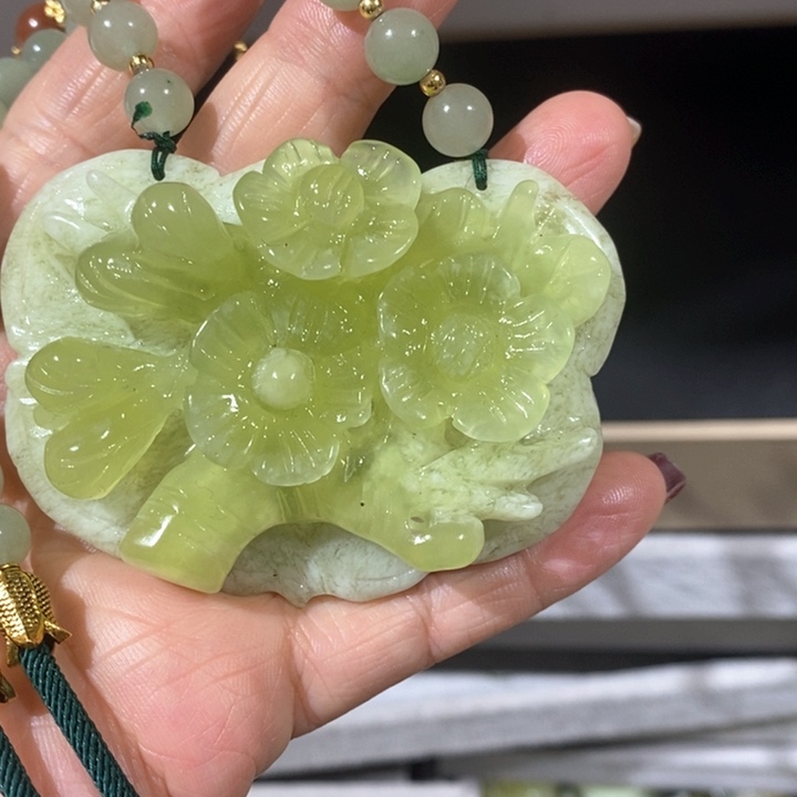 岫玉毛衣链未镶嵌