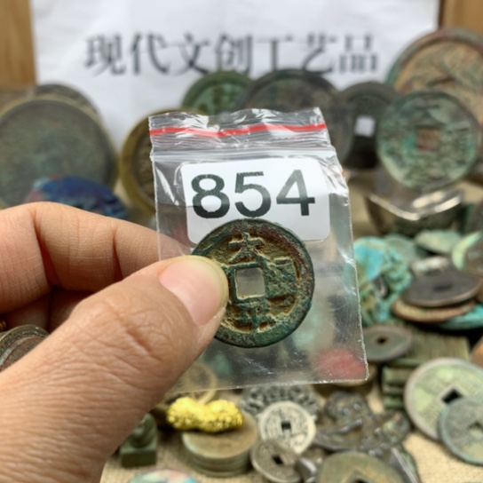 铜水**孔现代文创工艺品