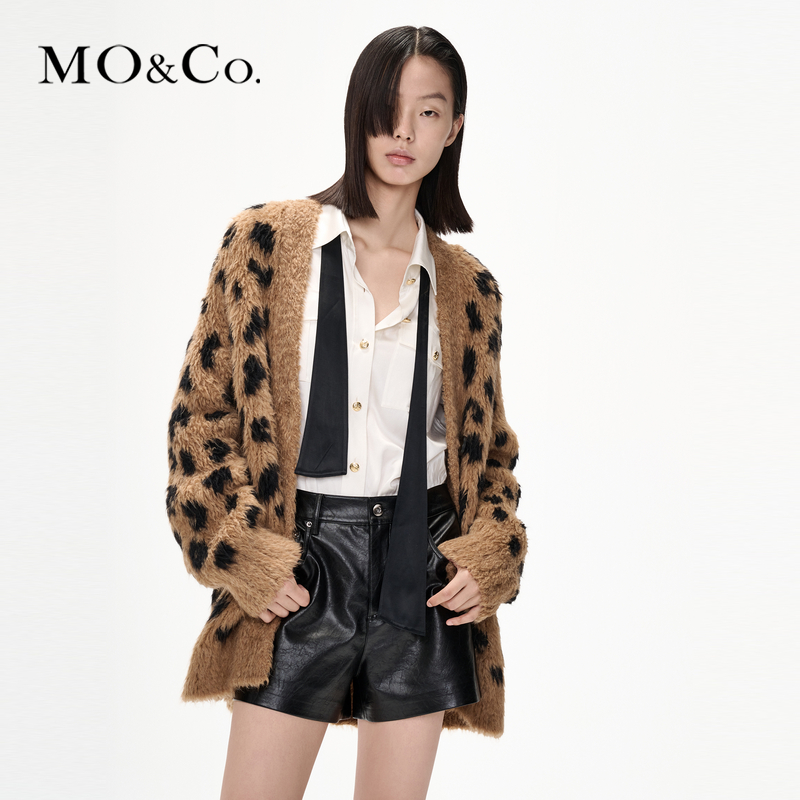 【王雪糕专属】MOCO冬含羊驼毛重工挂毛虎纹毛衣外套MBC4CAR006