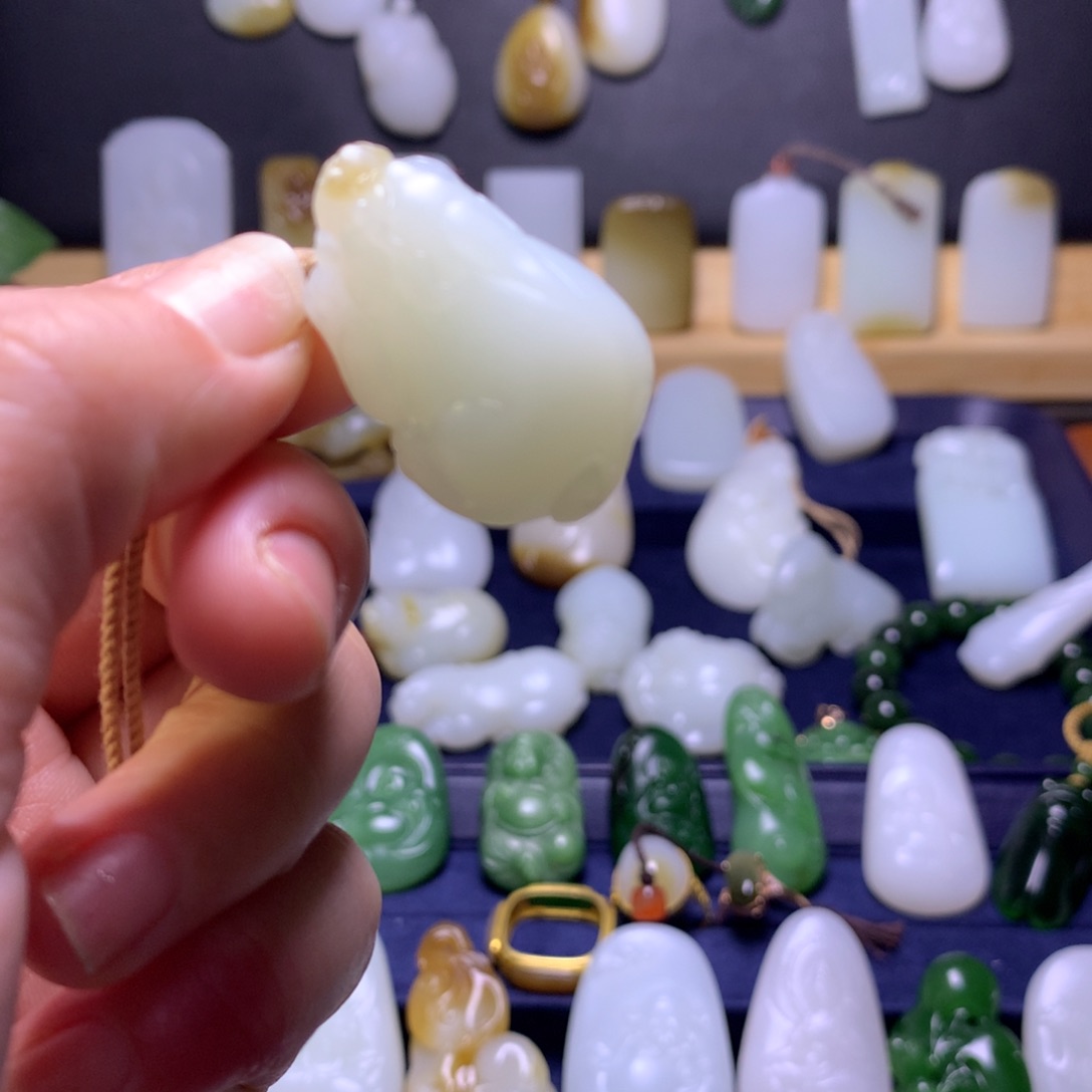 和田玉挂件未镶嵌