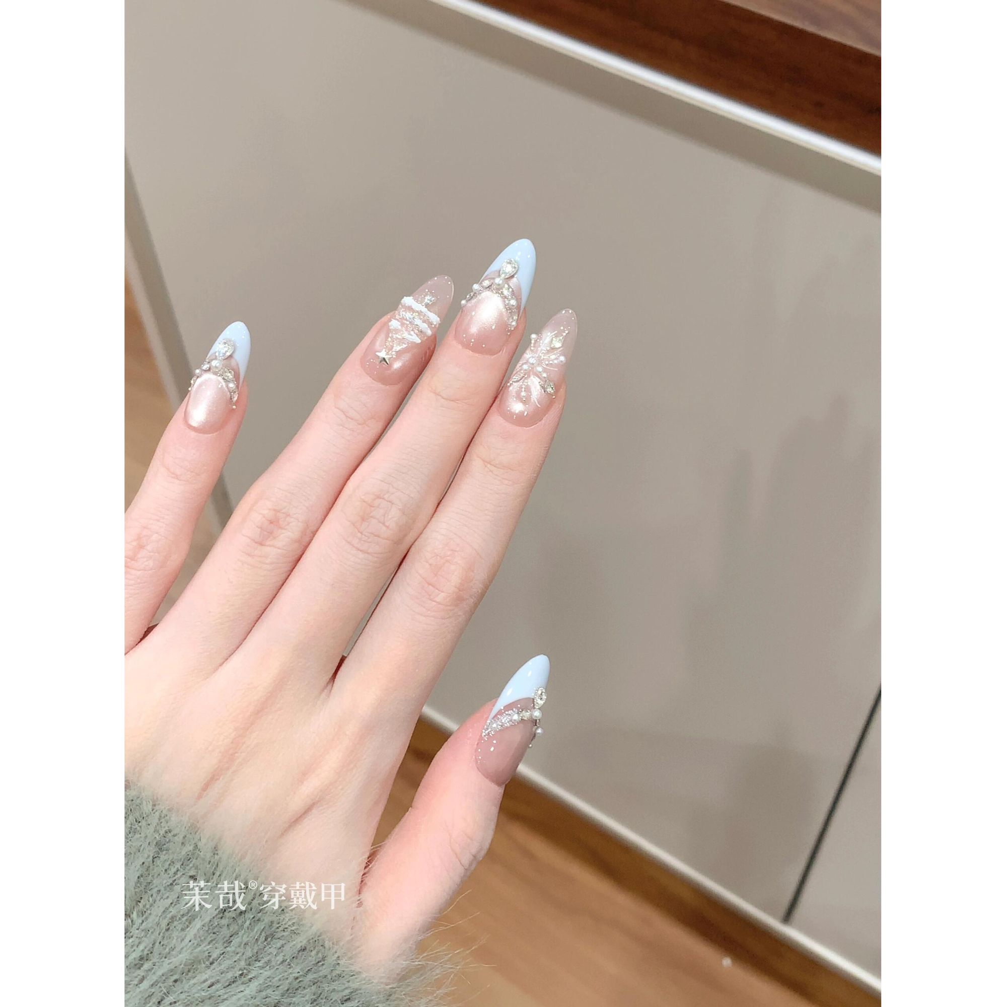 茉哉III现货【雪融圣诞】纯手工定制美甲拆卸穿戴甲A5069