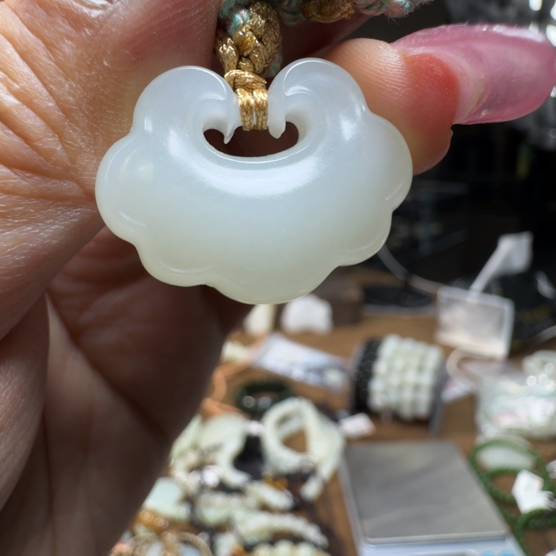 和田玉挂件未镶嵌