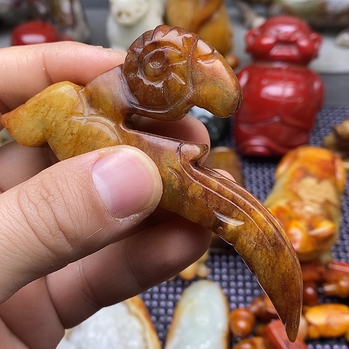 未镶嵌蛇纹石玉颈饰