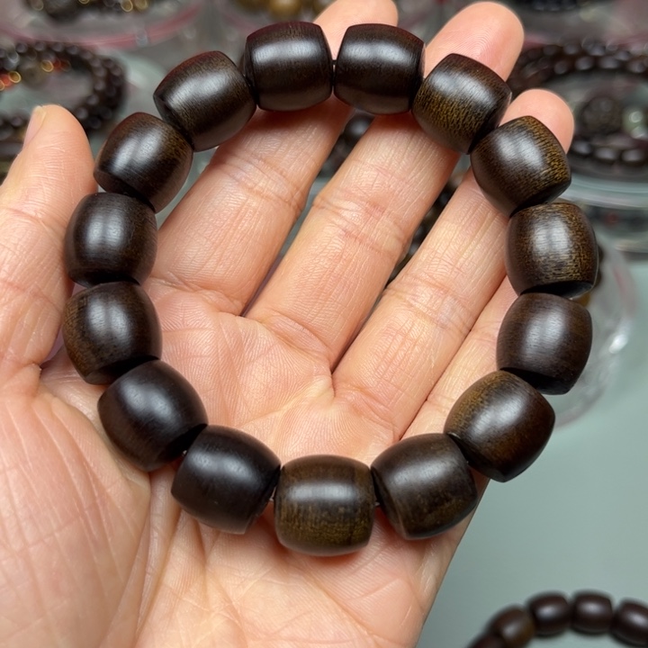 沉香手串远*！越南紫棋楠1.4沉水手串