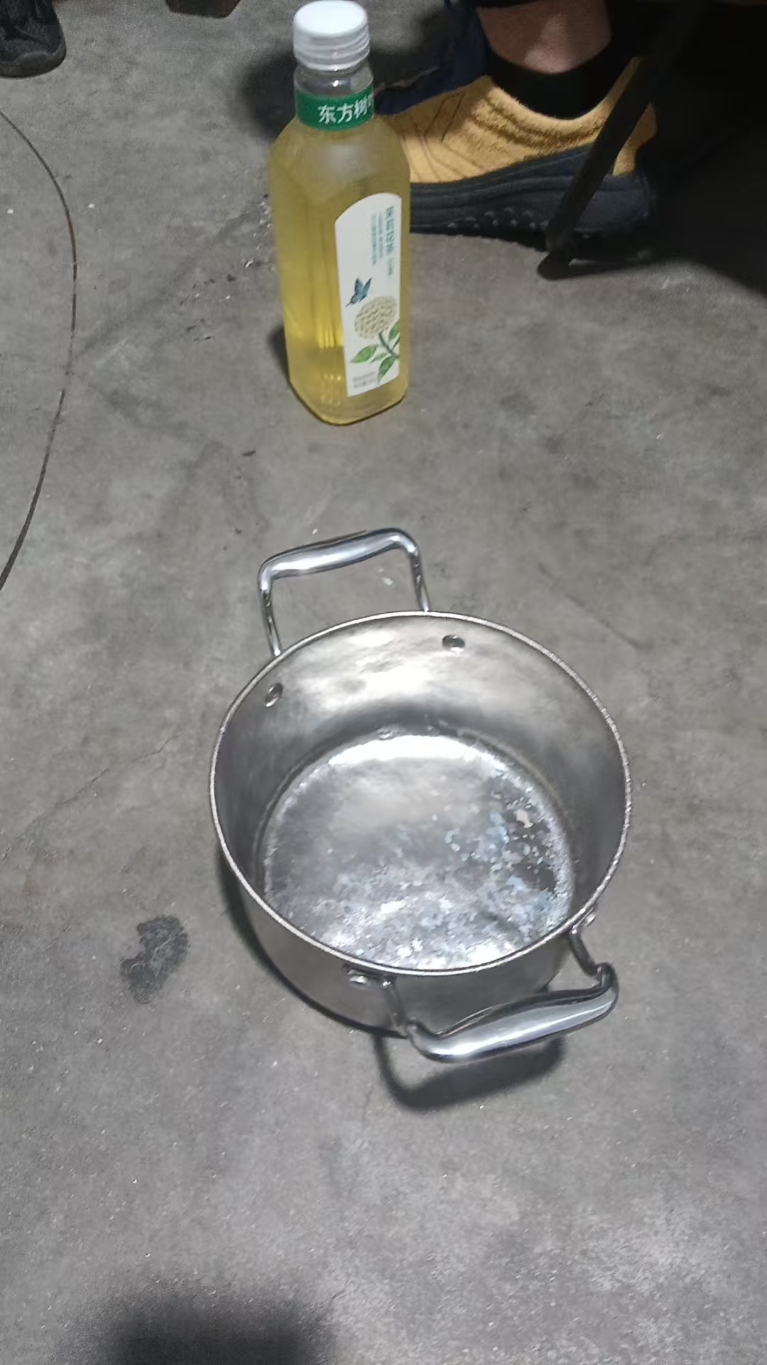 瑕疵纯钛奶锅 （无盖）