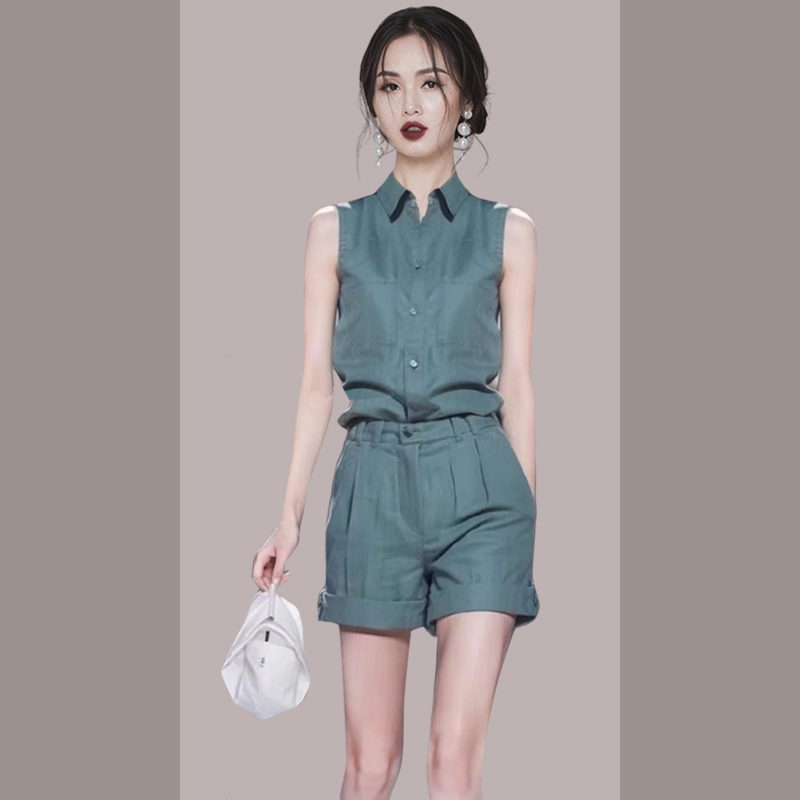 夏装搭配一整套减龄洋气时尚绿色无袖衬衫休闲套装女2025新款