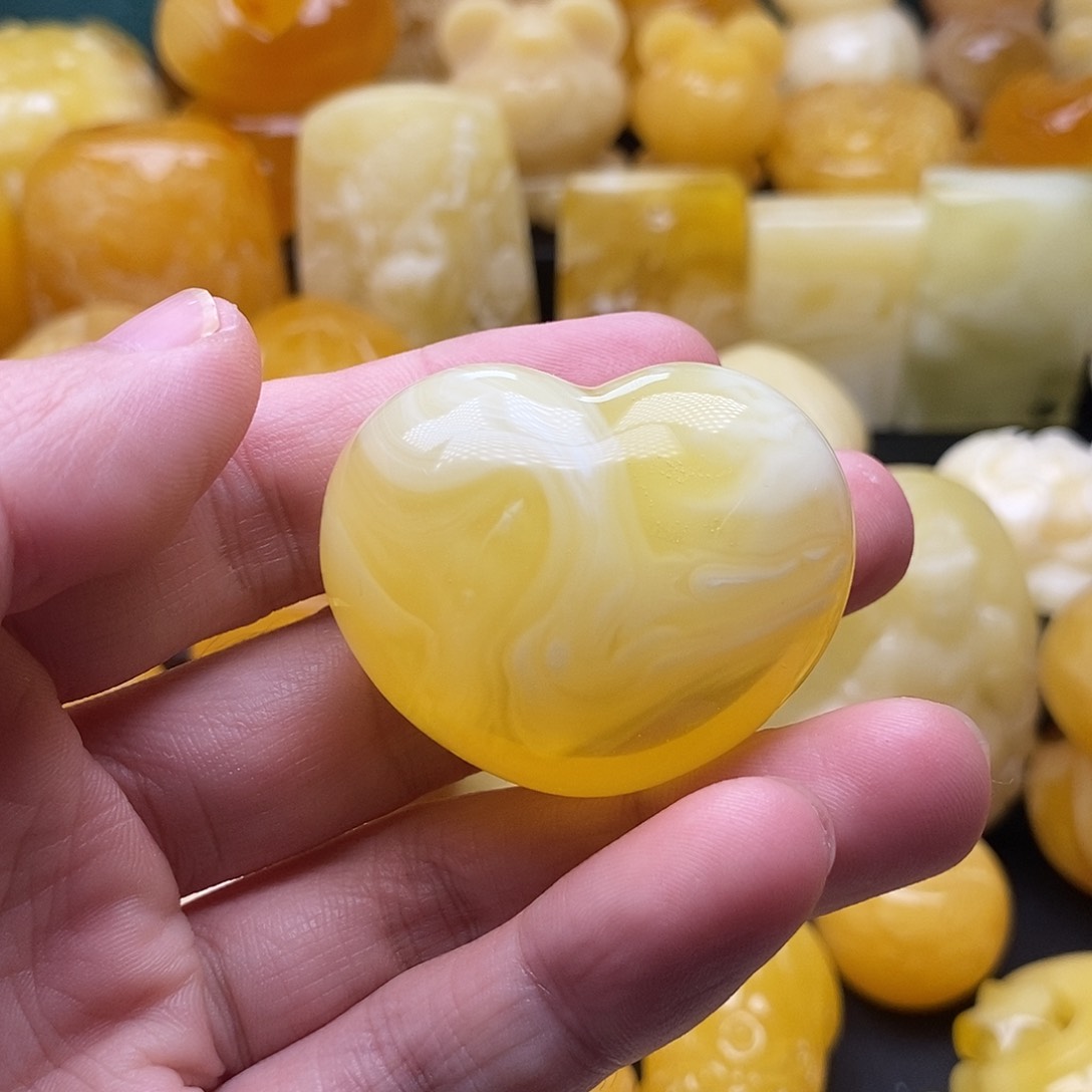 琥珀颈饰未镶嵌琥珀蜜蜡吊坠