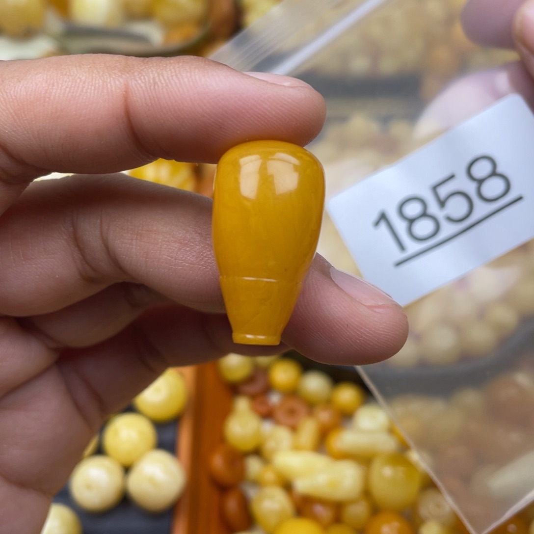 琥珀珠宝奇石未镶嵌15.3m