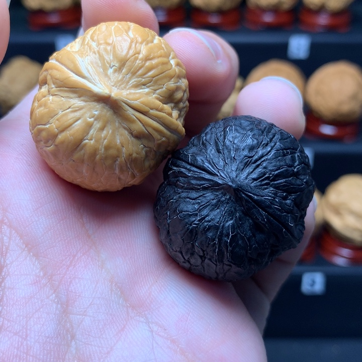 文玩核桃把件于**灬高端