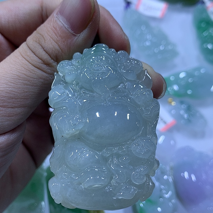 翡翠未镶嵌颈饰天然翡翠A货吊坠