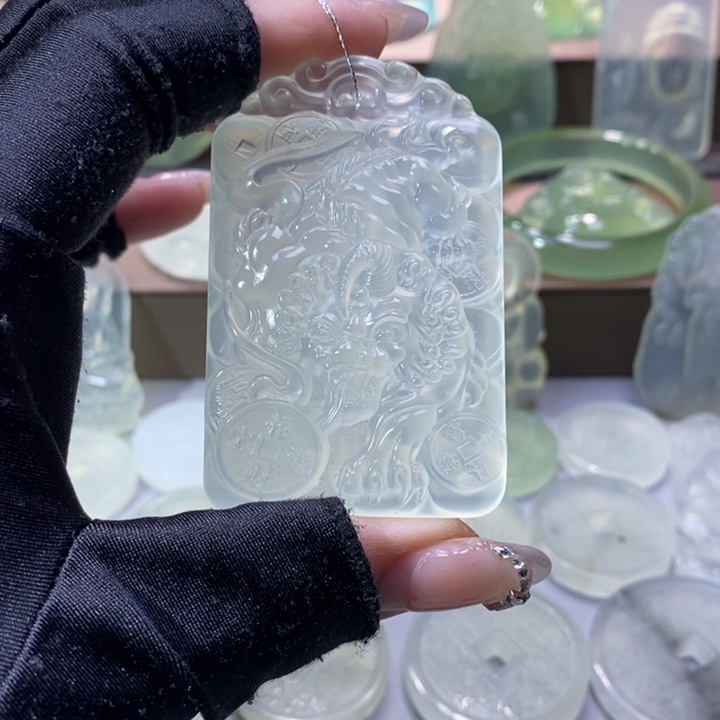 岫玉吊坠未镶嵌国*吊坠