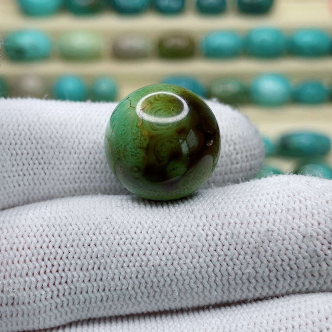 未镶嵌绿松石珠宝奇石