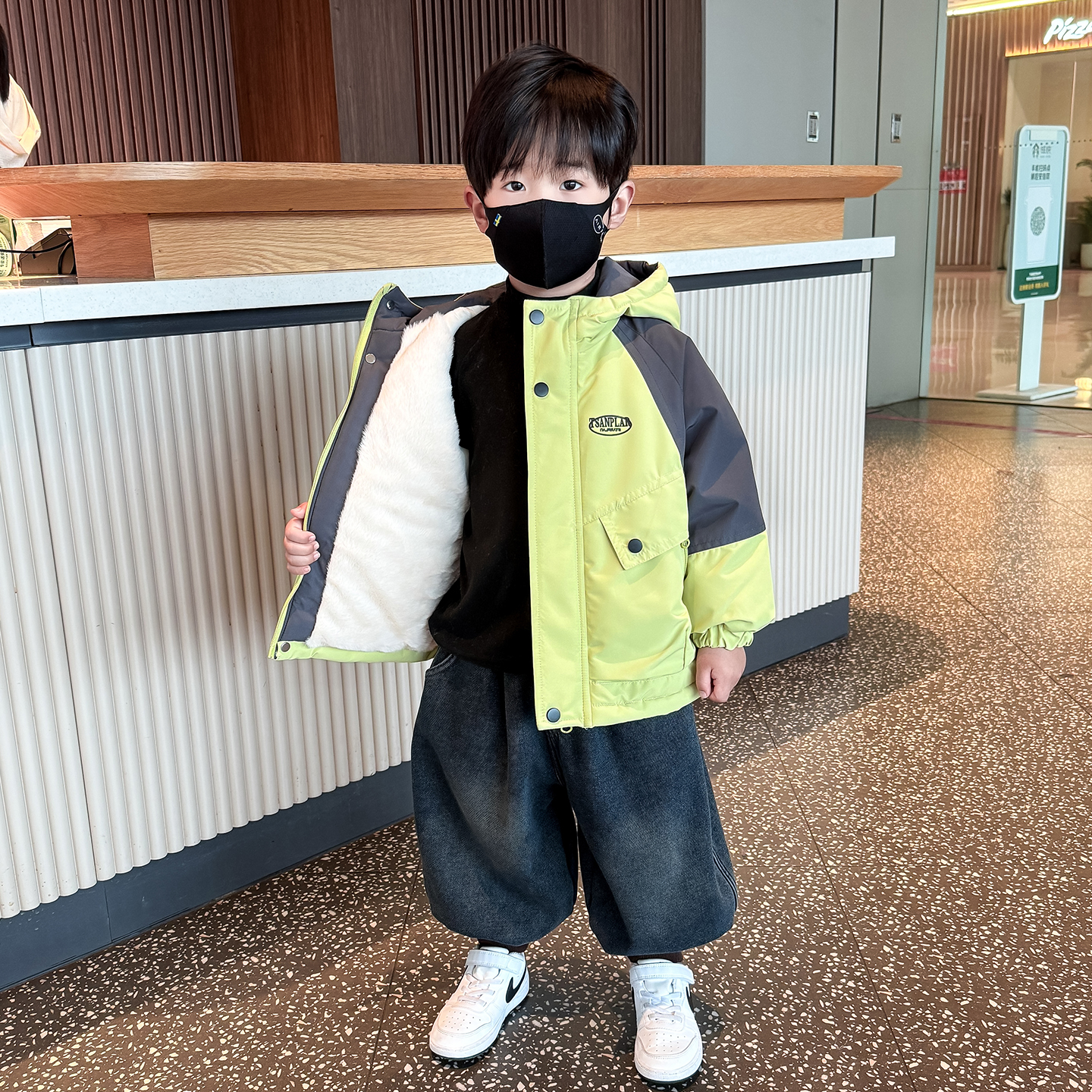 儿童棉衣冬季男童冲锋衣2025新款宝宝加绒防风衣男孩冬装加厚外套