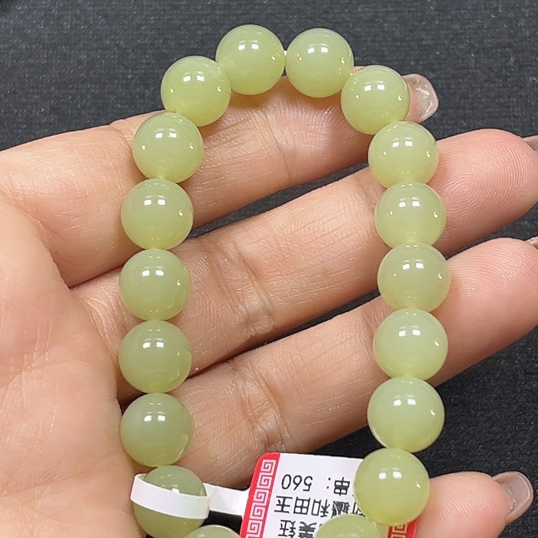 和田玉未镶嵌手串微色差