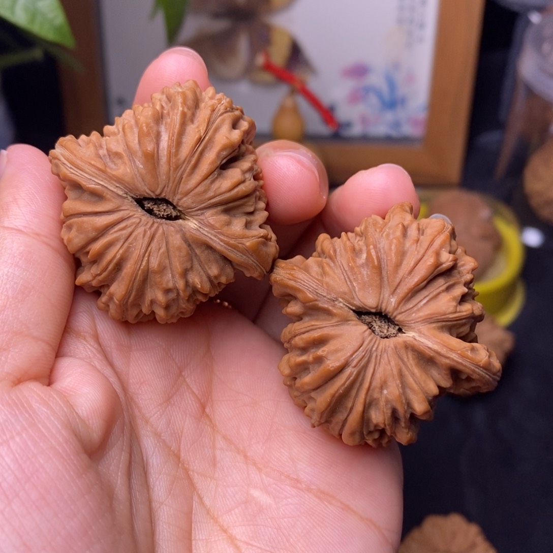 文玩核桃把件42四座楼