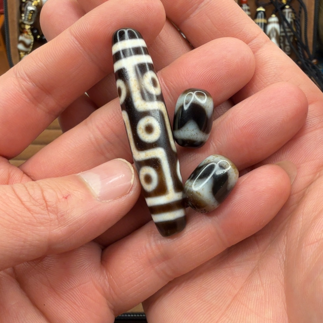 盛***超玛瑙/玉髓未镶嵌颈饰