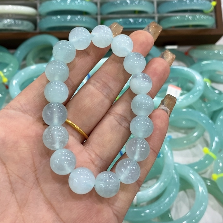 蛇纹石玉手串未镶嵌