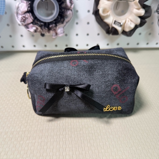 新款时尚牛仔手拎化妆包随身便携大容量收纳包