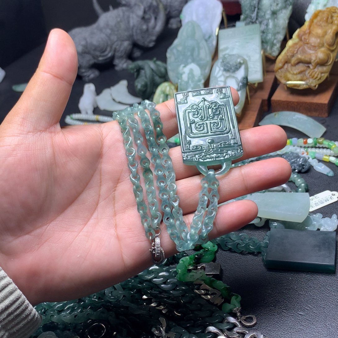 正***生定制翡翠未镶嵌翡翠