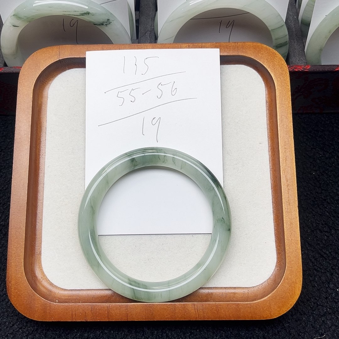 石英质玉未镶嵌手镯135