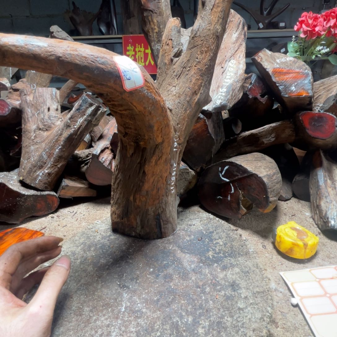 【闪购商品】交趾黄檀（大红酸枝）和*
